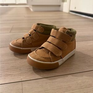 Old Navy High top Sneakers